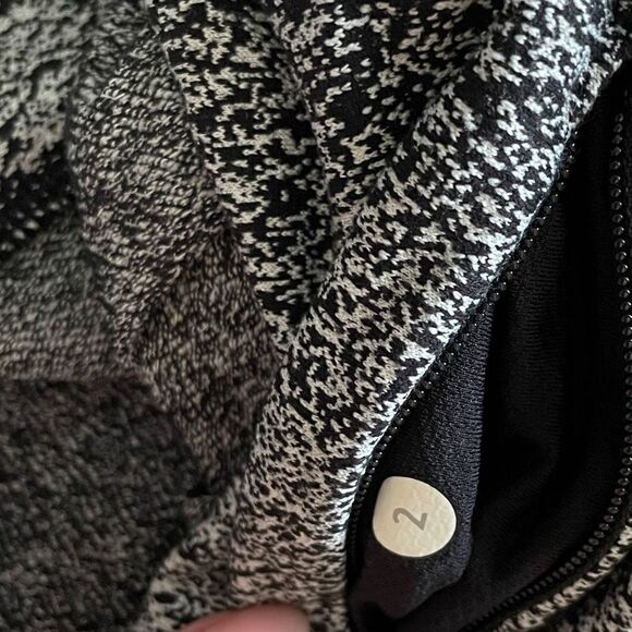 Lululemon Rush Hour Long Sleeve Running Luon Spray Jacquard White Black - Picture 8 of 8